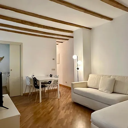 Apartment Pontaccio 4 Bilo